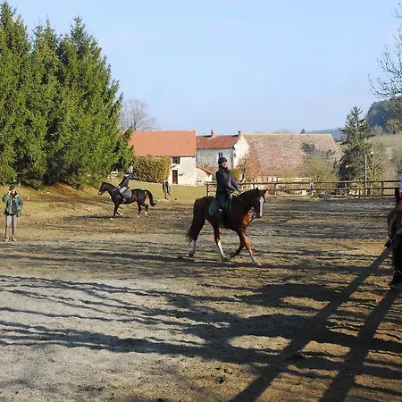 Farm stay Relais De La Vallee De L'ource