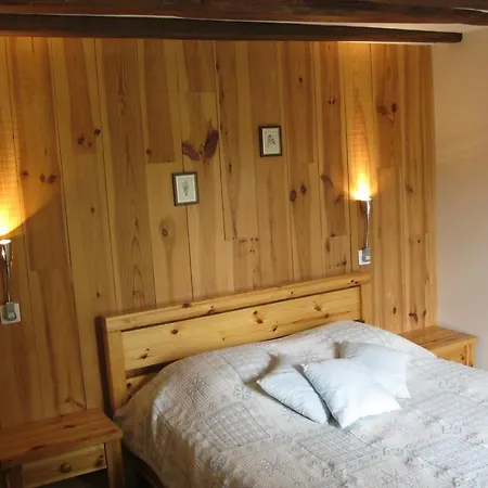 Vakantieboerderij Relais De La Vallee De L'ource Villars-Montroyer