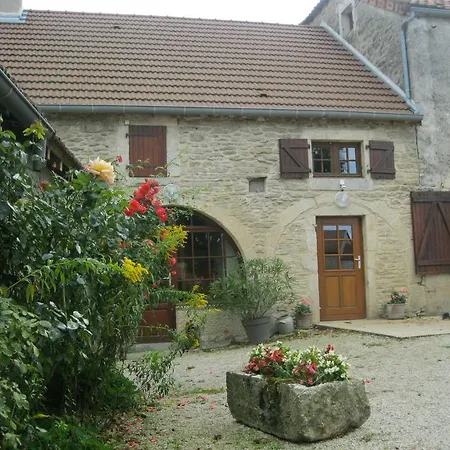 Vakantieboerderij Relais De La Vallee De L'ource *